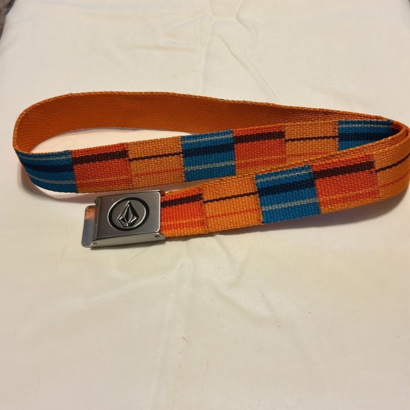 VOLCOM Men’s Adjustable Webb Belt orange/Blue/Black NWOTS - Picture 4 of 4